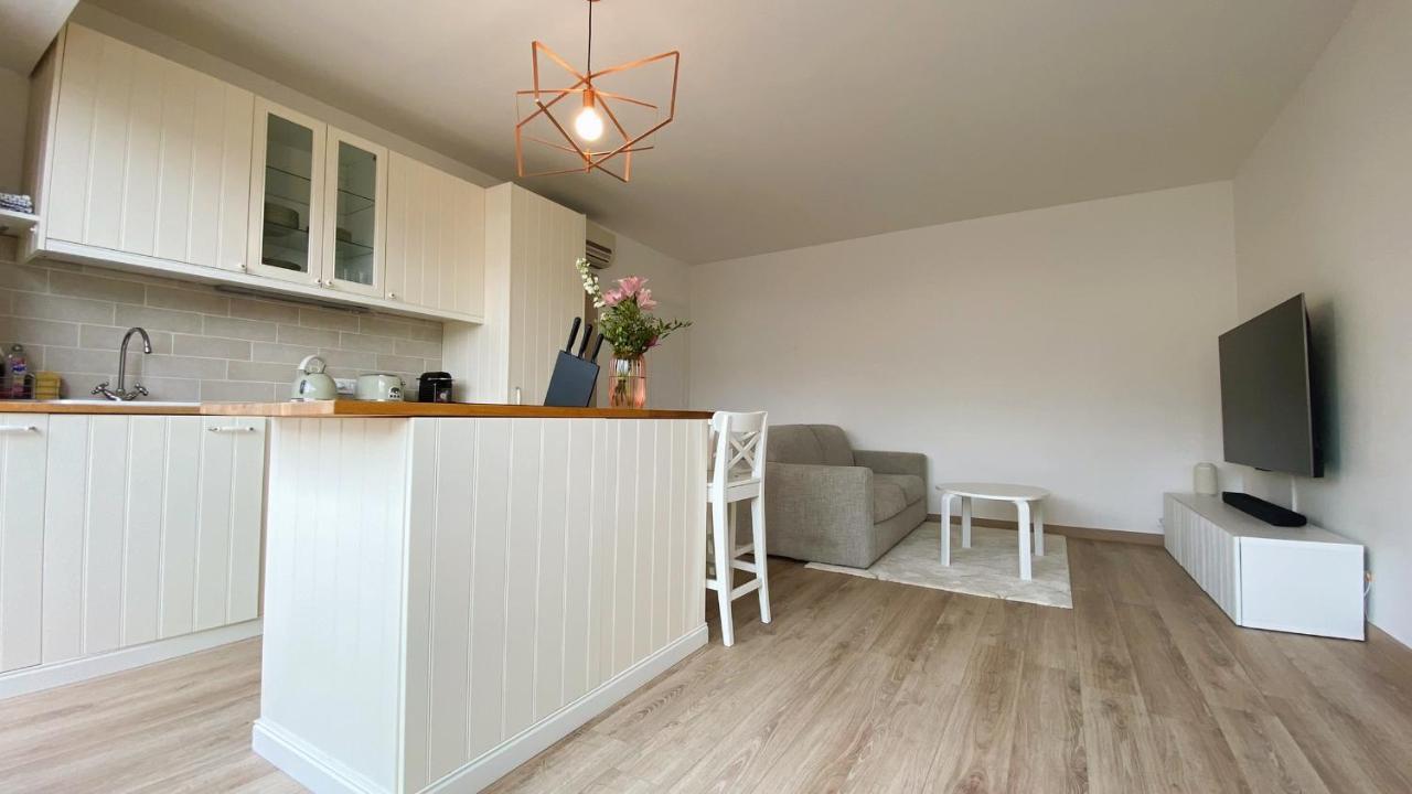 T2 Bricka La Terrasse De La Plage, Moderne, Equipe, Lumineux Antibes Buitenkant foto